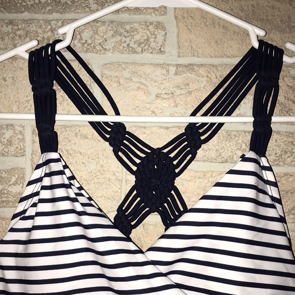 Kona Sol One piece bathing suit - Picture 2 of 8